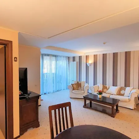 ホテル 2706 Alpin Resort, Etaj 7, ポイアナ・ブラショフ